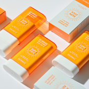 DEOPROCE UV DEFENSE SILKY LIGHT SUN STICK SPF 50+ PA++++ 18г, 1шт